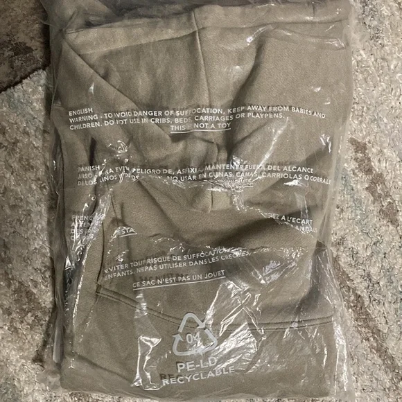 NWT - Men’s ‘Ghost’ Hooded Sweatshirt- Quicksand- (L) - Picture 9 of 9